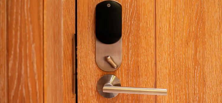 Automatic Locking Door Knob Mill Valley
